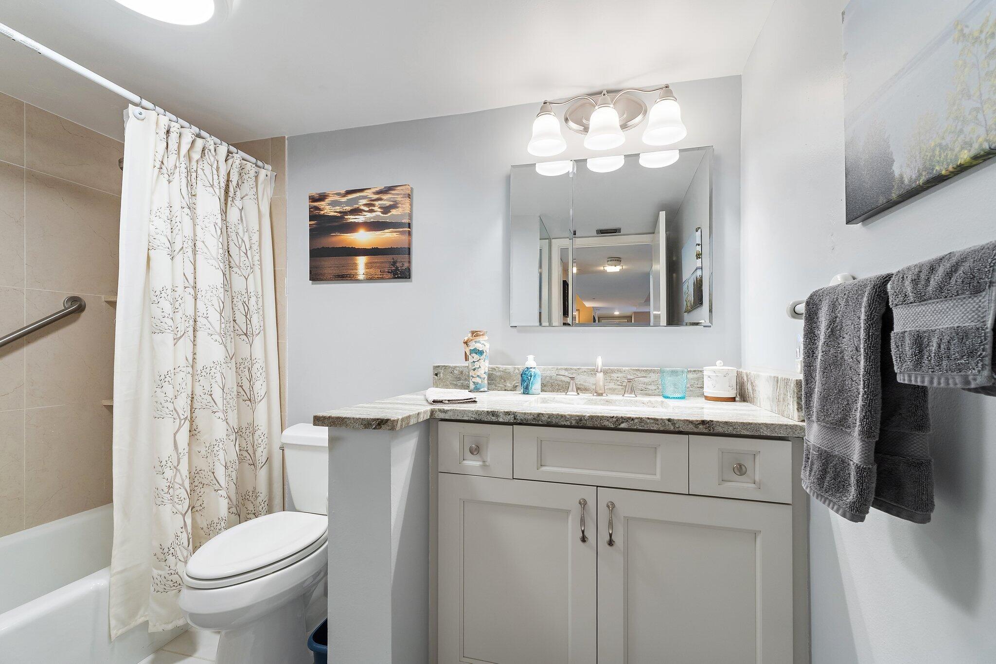 1000 North Us Highway, Unit JA102 Jupiter, FL 33477 - Photo 4 of 61 015-1000NUSHwy1-Jamaica102-Jupiter-SMALL