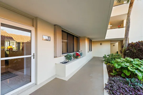 $839,900 | 1000 N North Us Highway 1, Unit JA102, Jupiter, FL 33477