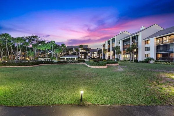$839,900 | 1000 N North Us Highway 1, Unit JA102, Jupiter, FL 33477