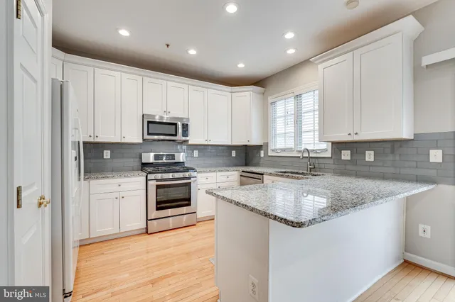 $4,250 | 8872 Ashgrove House Lane, Vienna, VA 22182