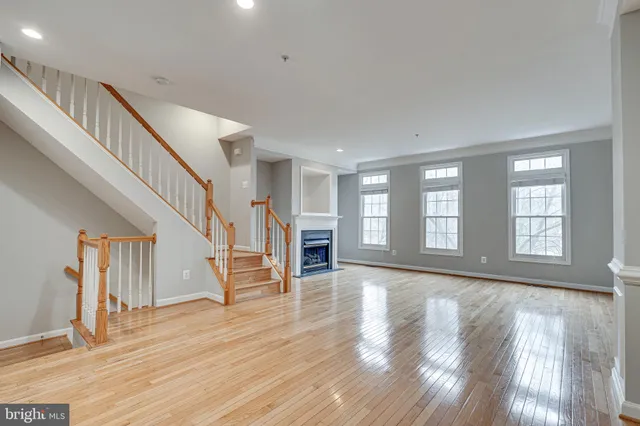 $4,250 | 8872 Ashgrove House Lane, Vienna, VA 22182