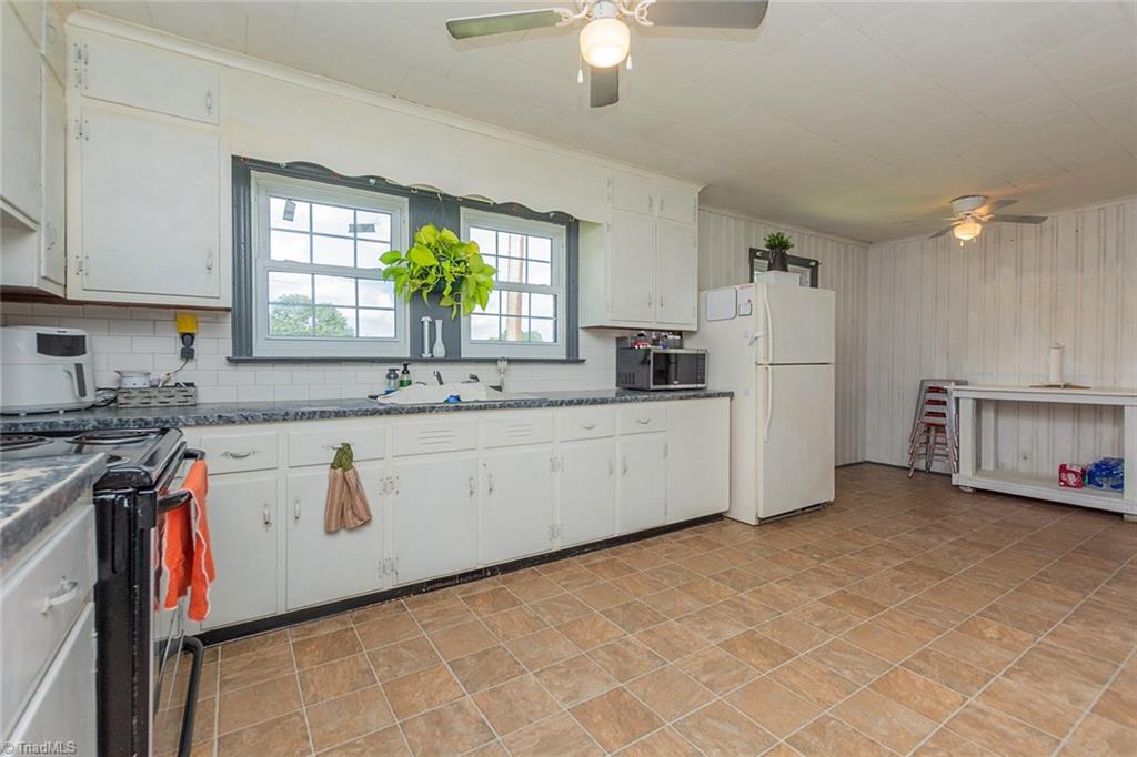 4288 Plum Tree Road Climax, NC 27233 - Photo 29 of 45 Gallery Image 29