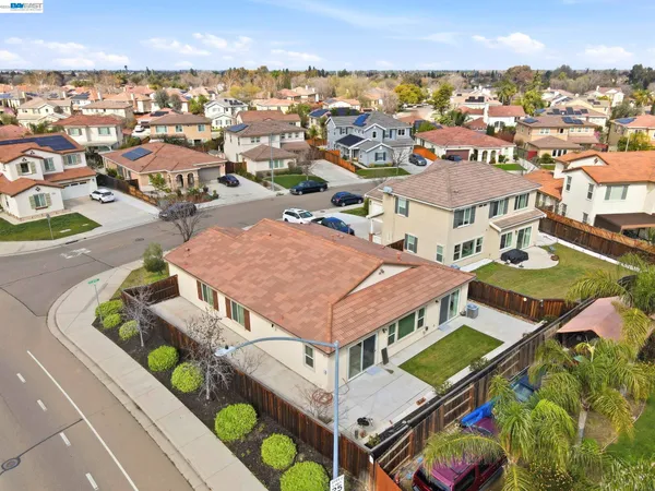 $749,000 | 1718 Kyle Dayton Drive, Tracy, CA 95376