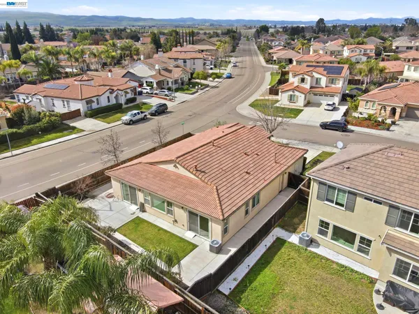 $749,000 | 1718 Kyle Dayton Drive, Tracy, CA 95376