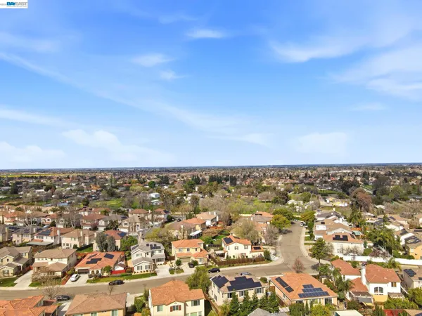 $749,000 | 1718 Kyle Dayton Drive, Tracy, CA 95376