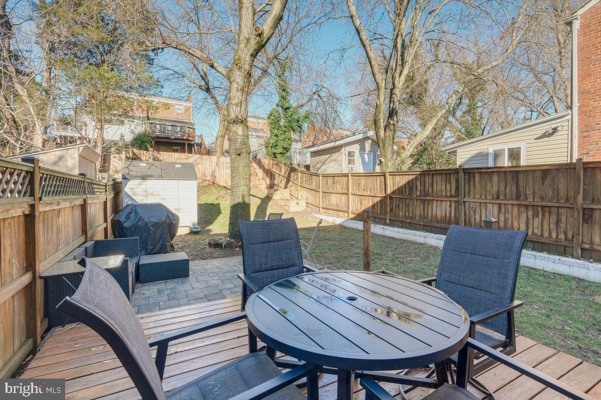 37 South Hudson Street Alexandria, VA 22304 - Photo 19 of 20 Rear patio