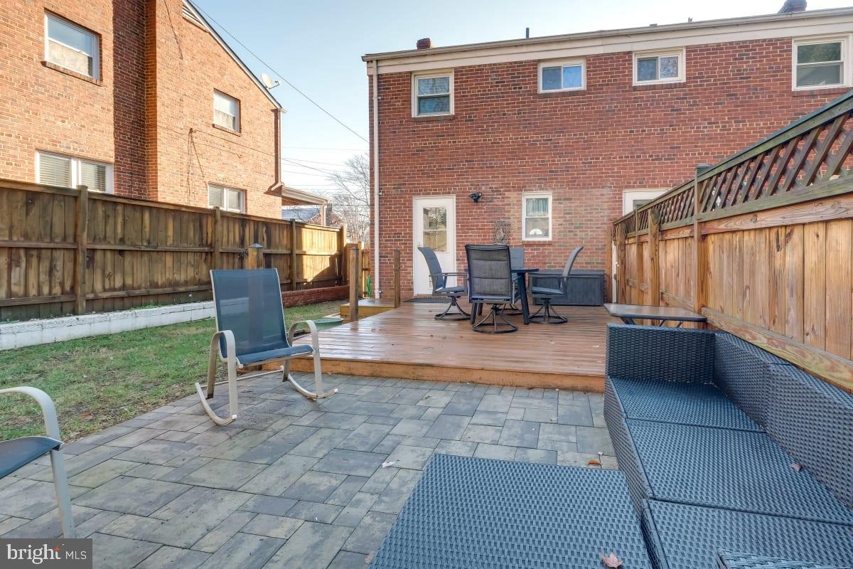 37 South Hudson Street Alexandria, VA 22304 - Photo 20 of 20 Rear Patio