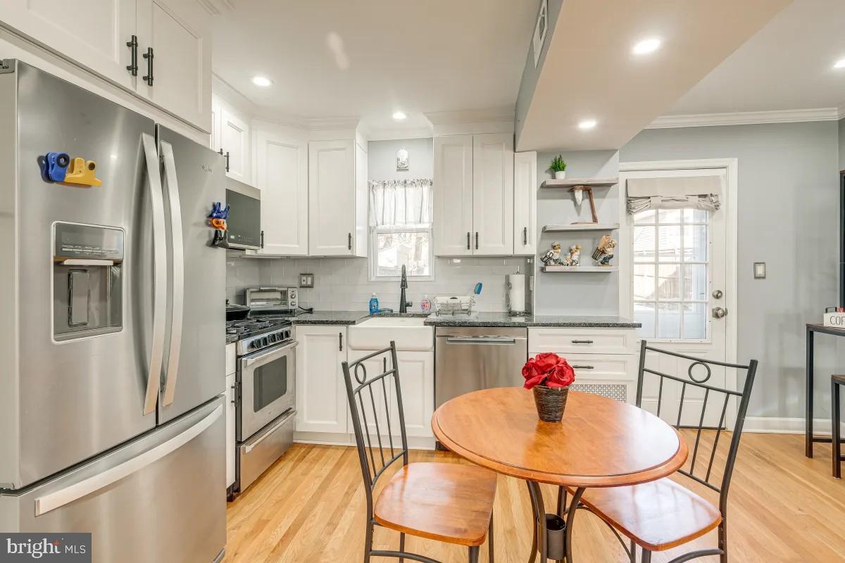 37 South Hudson Street Alexandria, VA 22304 - Photo 4 of 20 Kitchen