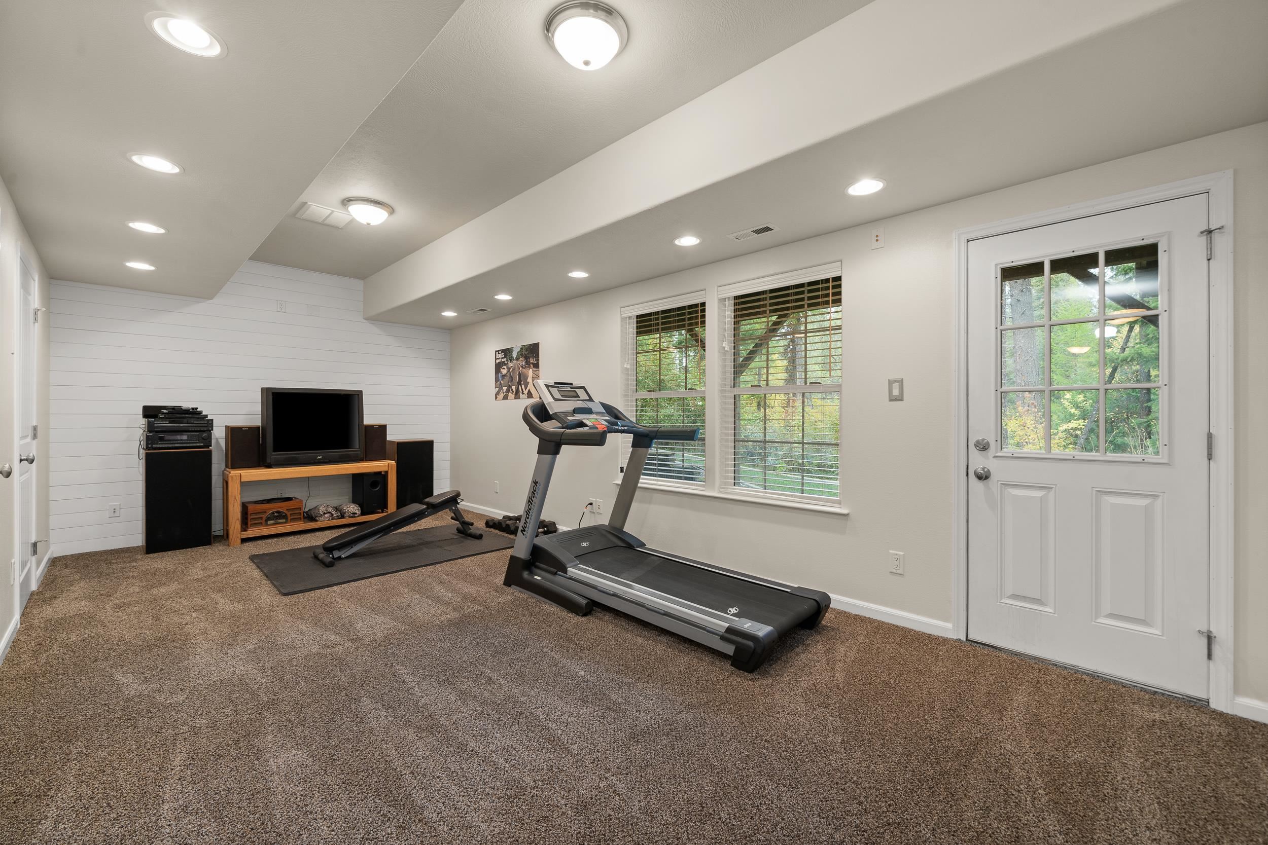 16116 East Cooper Road Mead, WA 99021 - Photo 30 of 44