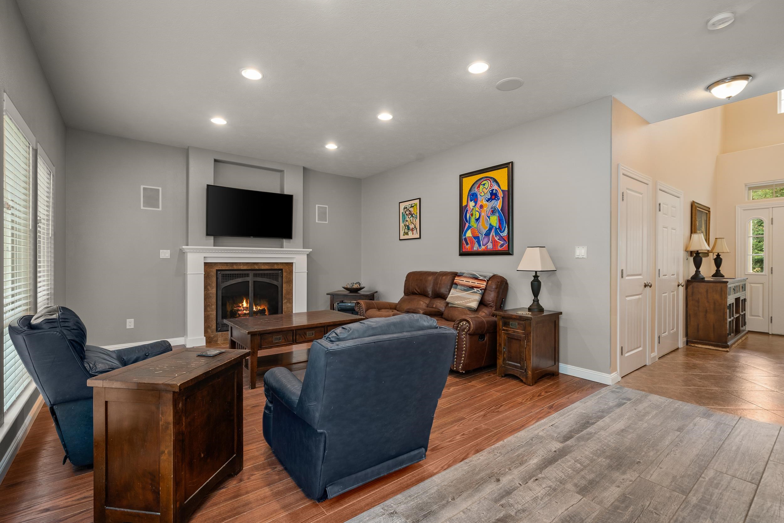 16116 East Cooper Road Mead, WA 99021 - Photo 8 of 44