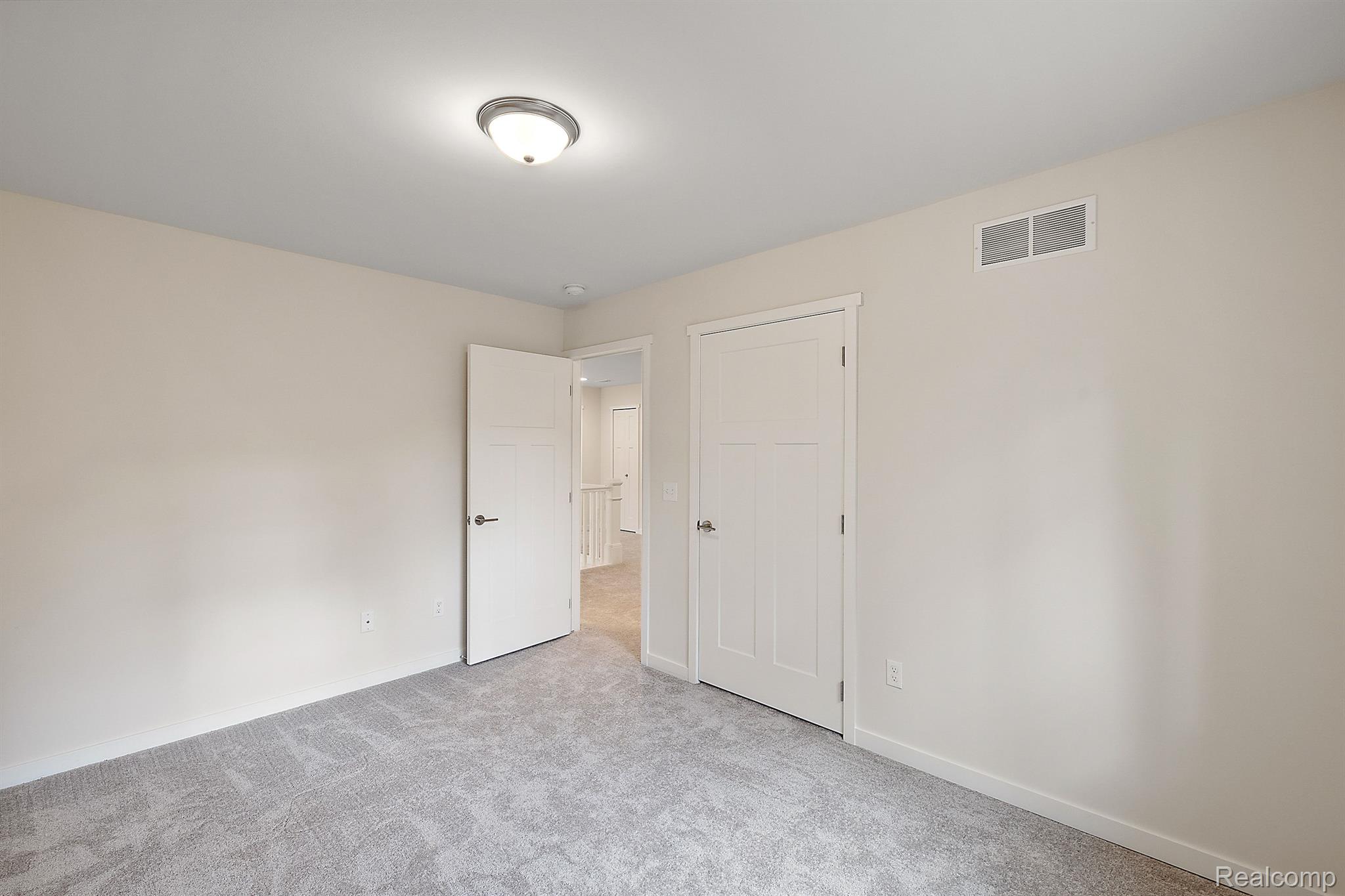 2825 Walsh Drive Rochester, MI 48309 - Photo 35 of 38 Gallery Image 35