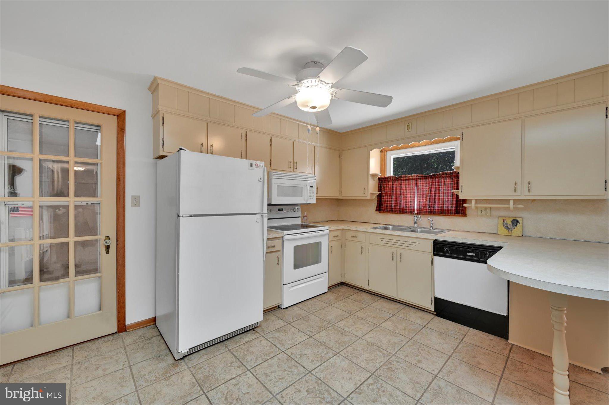 26 Snyder Hill Road Lititz, PA 17543 - Photo 10 of 32