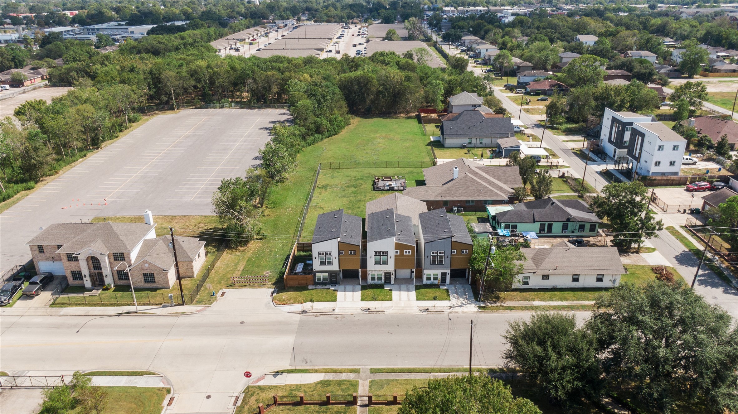 7089 Tierwester Street Houston, TX 77021 - Photo 4 of 35 an aerial view of multiple houses with a street