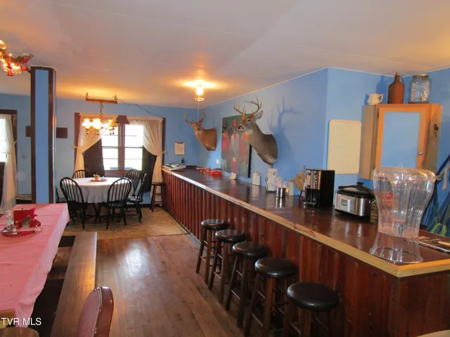 $295,500 | 225 Highway 91, Shady Valley, TN 37688