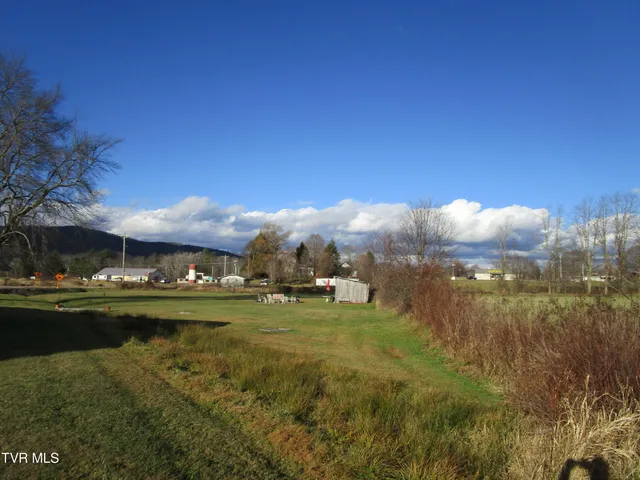 $295,500 | 225 Highway 91, Shady Valley, TN 37688