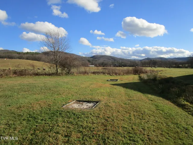 $295,500 | 225 Highway 91, Shady Valley, TN 37688