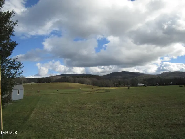 $295,500 | 225 Highway 91, Shady Valley, TN 37688