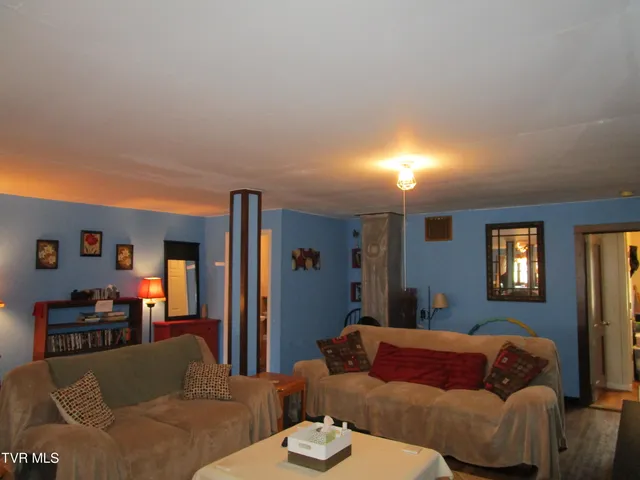 $295,500 | 225 Highway 91, Shady Valley, TN 37688