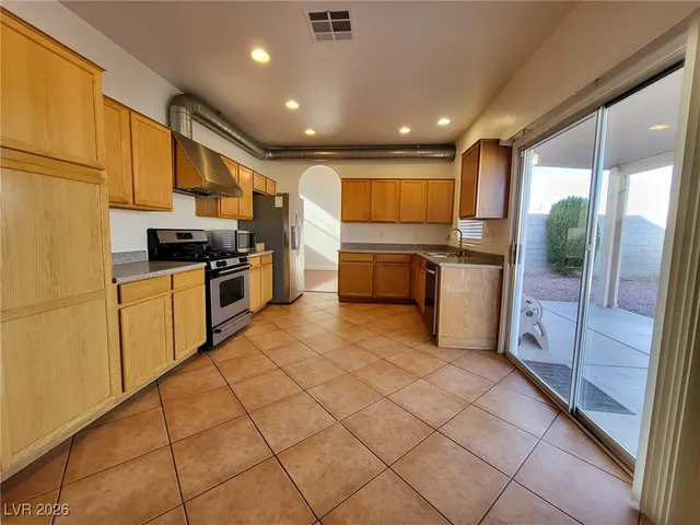 $2,235 | 1158 Founders Court, Henderson, NV 89074