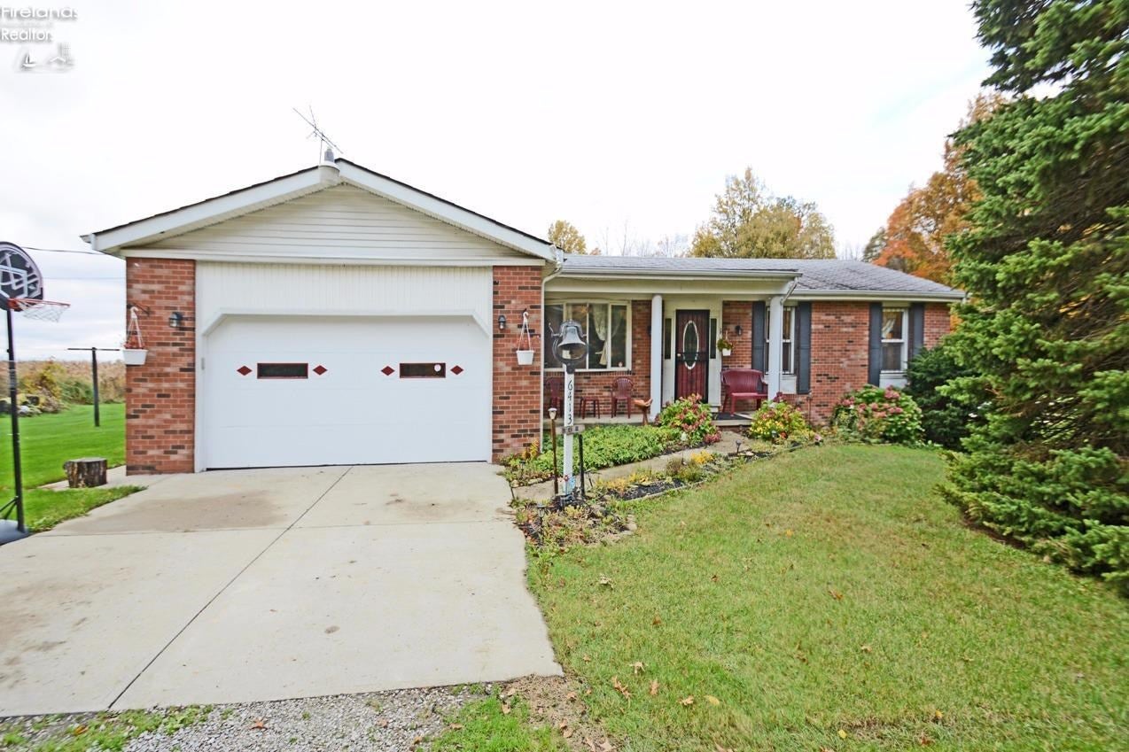 6413 Barnes Road North Vermilion, OH 44089 - Photo 2 of 10 Gallery Image 2