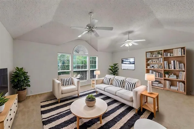 $320,000 | 8413 Vicksburg Lane, Fort Worth, TX 76123