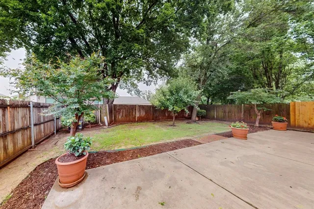 $320,000 | 8413 Vicksburg Lane, Fort Worth, TX 76123