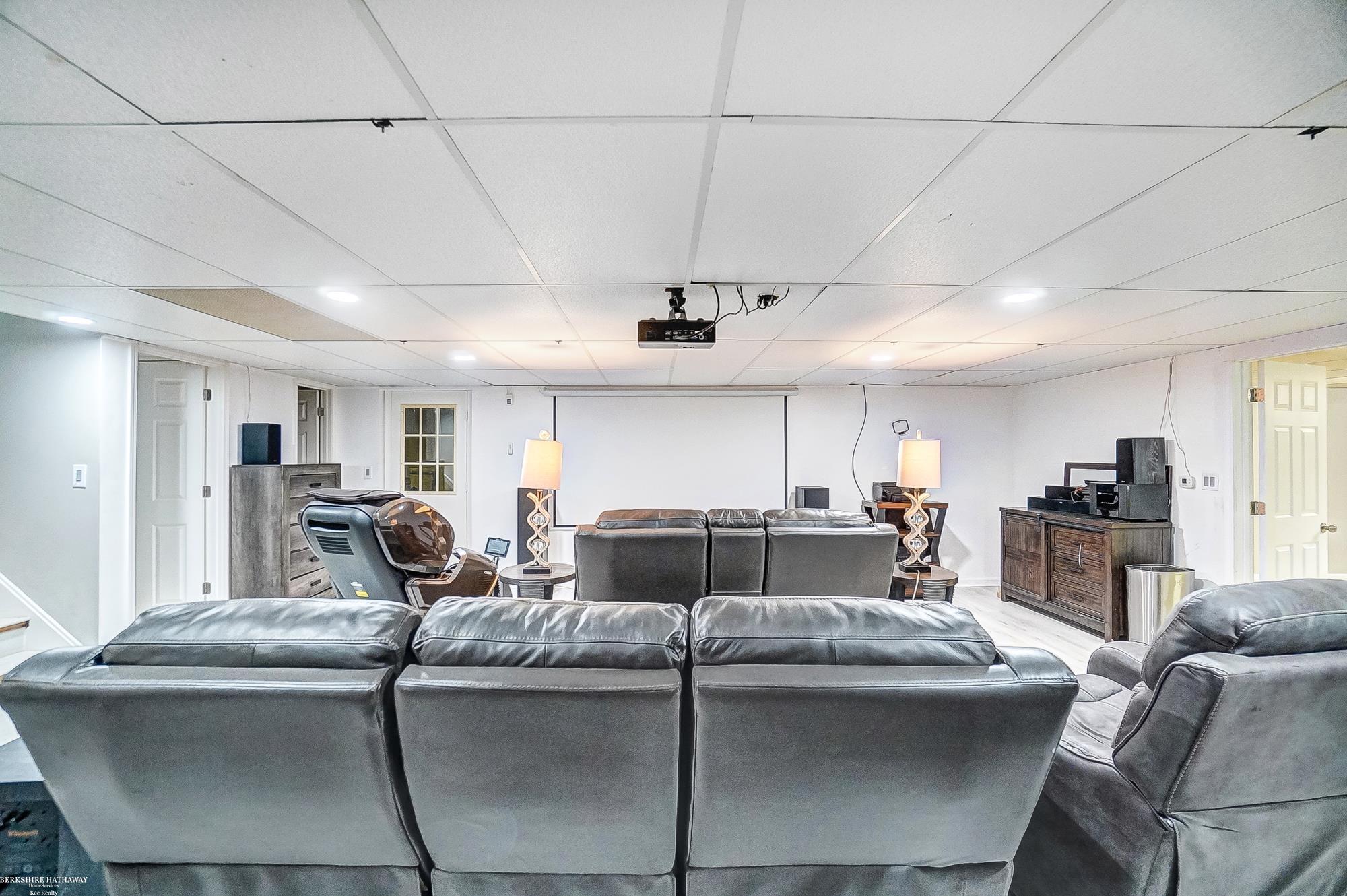 4130 Brest Road Newport, MI 48166 - Photo 33 of 51 50137592-3af27a12-2a6b-4e7b-b943-7ae8a2eafbc3.JPG