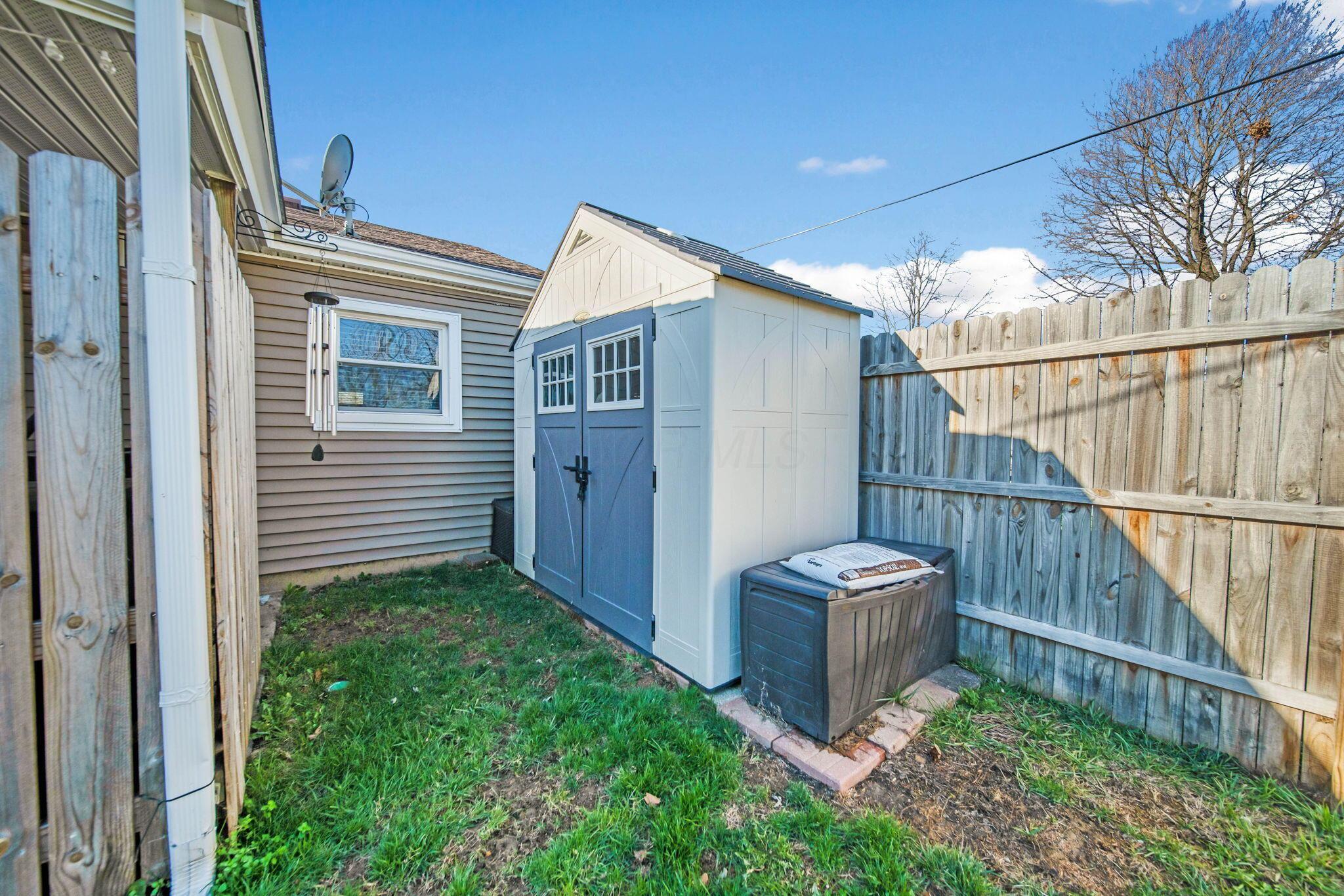 374 Lombard Road Columbus, OH 43228 - Photo 26 of 31 42-web-or-mls-A7400666