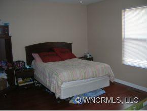 93-95a B Rutherford Road Candler, NC 28715 - Photo 3 of 6 Gallery Image 3