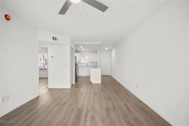 $1,300 | 16881 Davis Road, Unit 214, Fort Myers, FL 33908