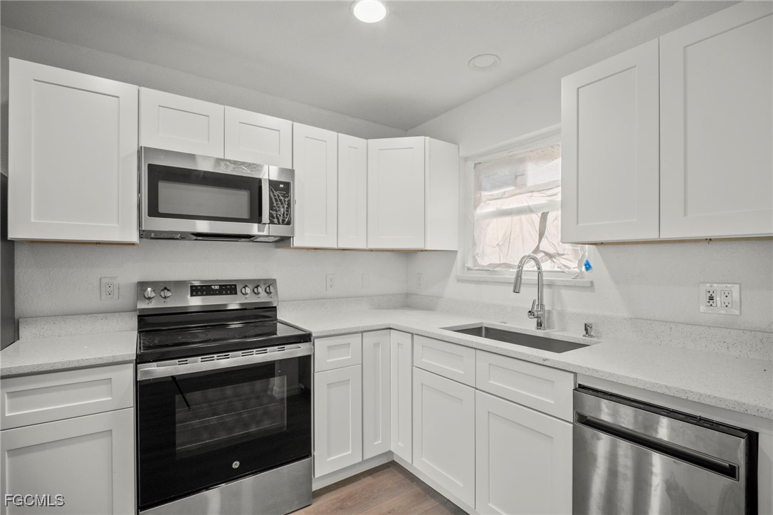 16881 Davis Road, Unit 214 Fort Myers, FL 33908 - Photo 17 of 28