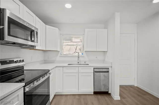 $1,300 | 16881 Davis Road, Unit 214, Fort Myers, FL 33908