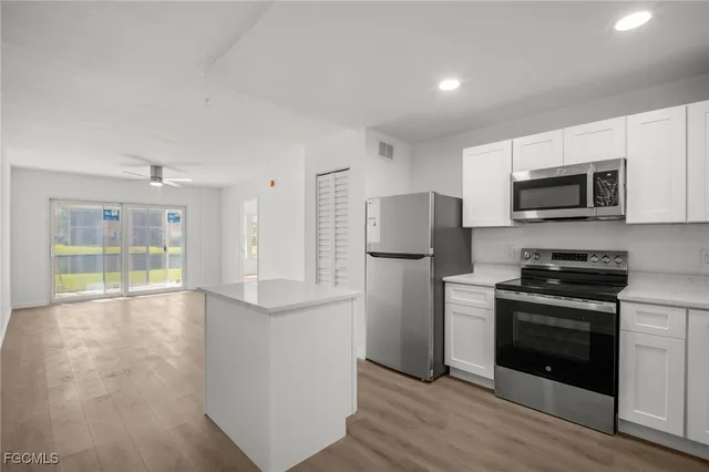 $1,300 | 16881 Davis Road, Unit 214, Fort Myers, FL 33908