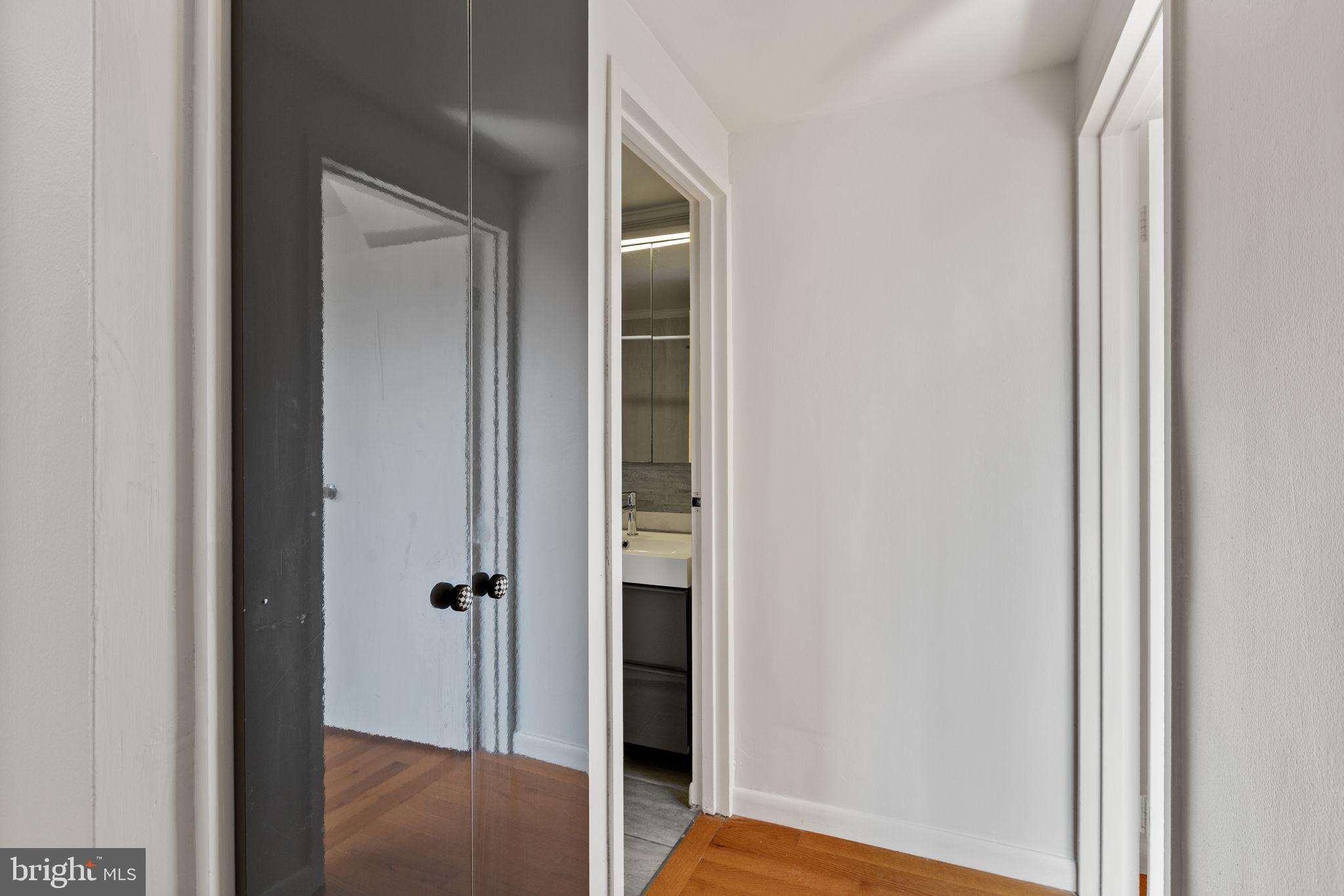 1810 Rittenhouse Square, Unit 410 Philadelphia, PA 19103 - Photo 9 of 27 Gallery Image 9