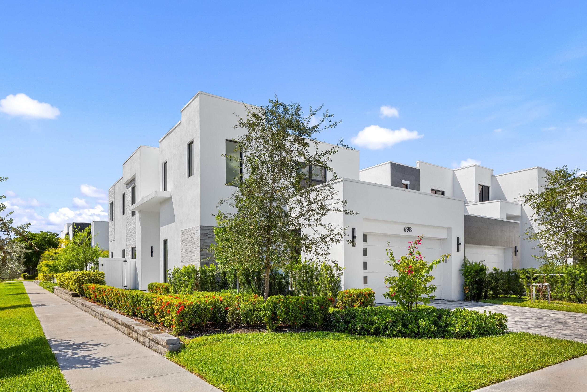 698 Jeffery Street Boca Raton, FL 33487 - Photo 2 of 47 Front