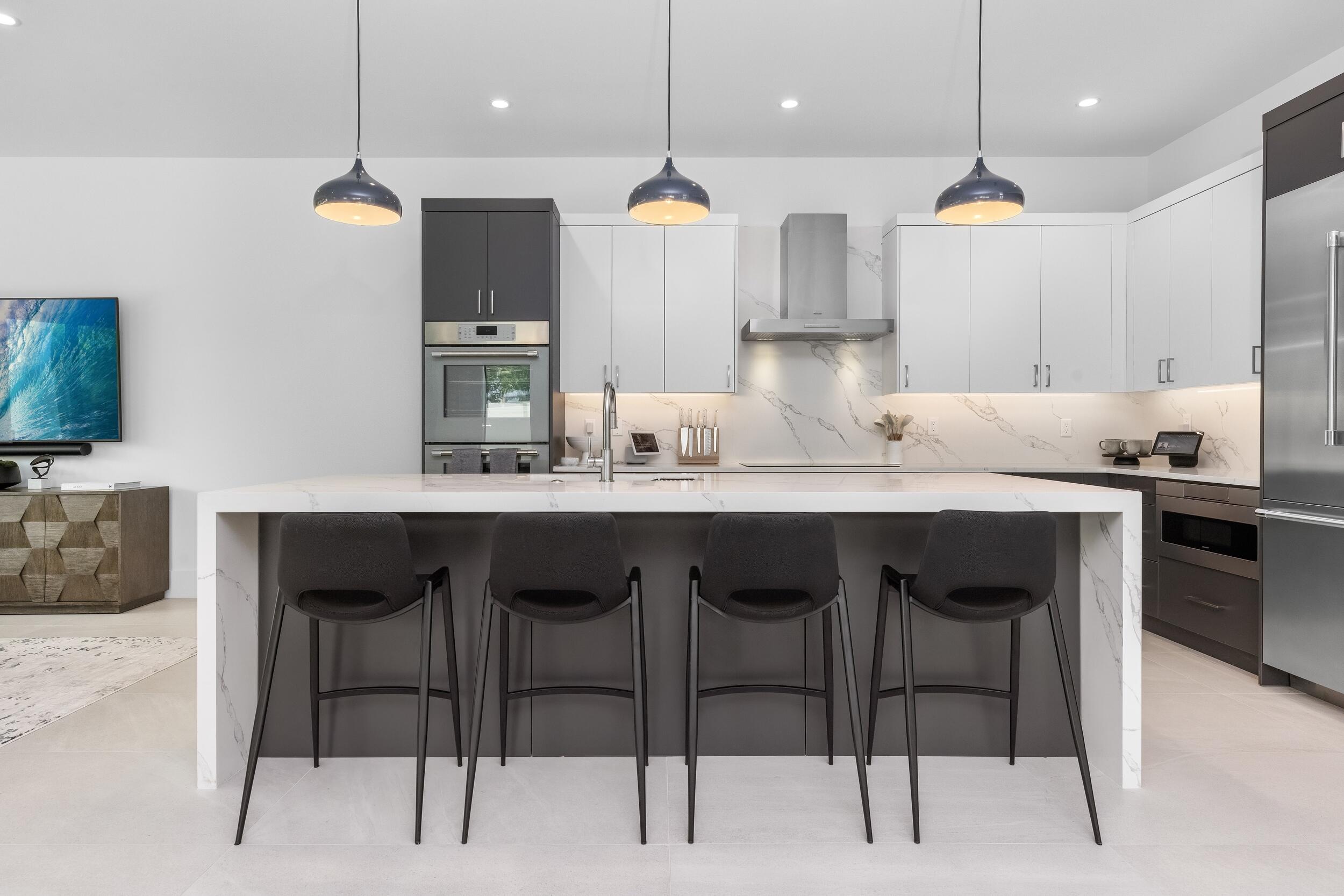 698 Jeffery Street Boca Raton, FL 33487 - Photo 22 of 47 Kitchen