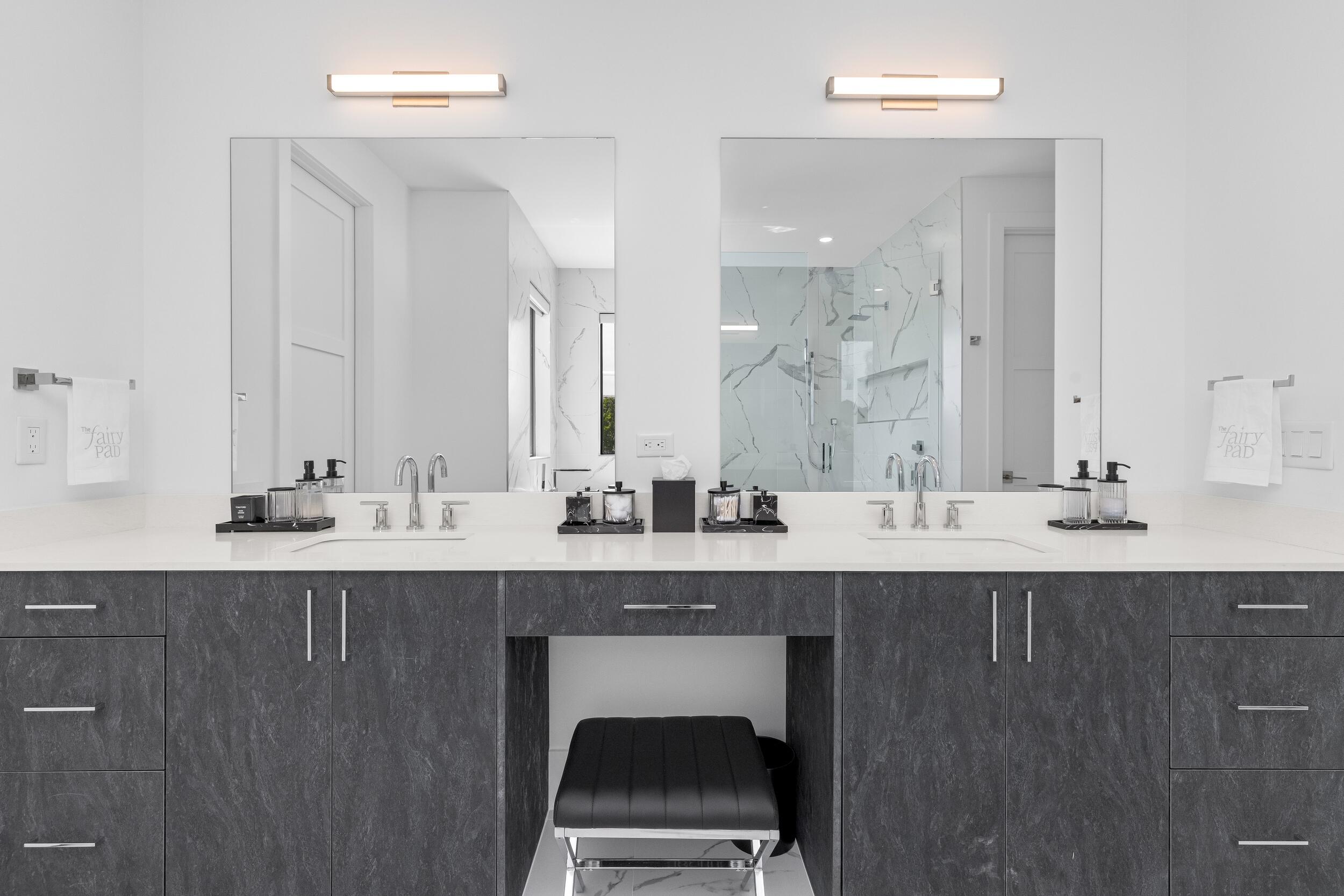 698 Jeffery Street Boca Raton, FL 33487 - Photo 39 of 47 Primary bathroom