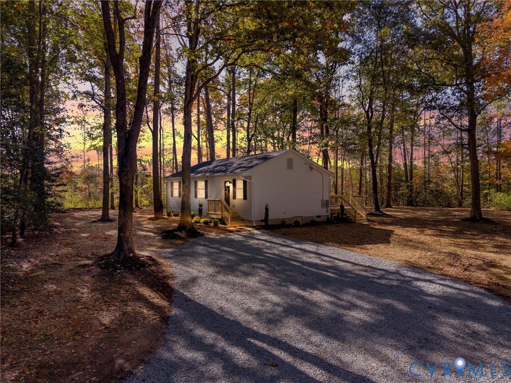 4836 Powhatan Lakes Road Powhatan, VA 23139 - Photo 5 of 42 Gallery Image 5