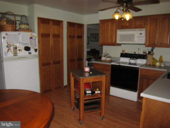 105 Coopers Kill Road Delran, NJ 08075 - Photo 5 of 12