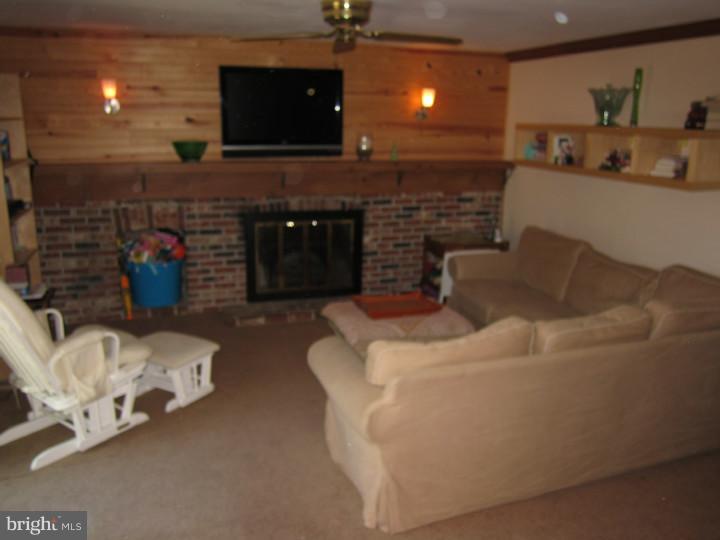 105 Coopers Kill Road Delran, NJ 08075 - Photo 6 of 12