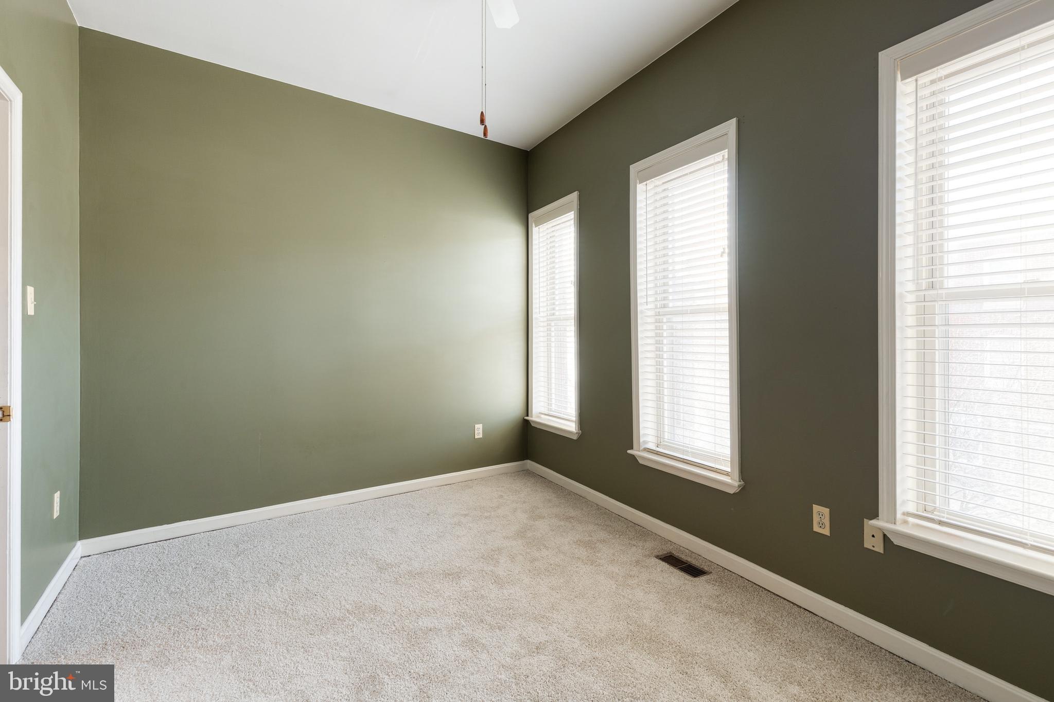 1025 South Hanover Street Baltimore, MD 21230 - Photo 15 of 35