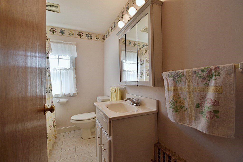 9-11 Gorman Road Framingham, MA 01702 - Photo 13 of 20 Gallery Image 13