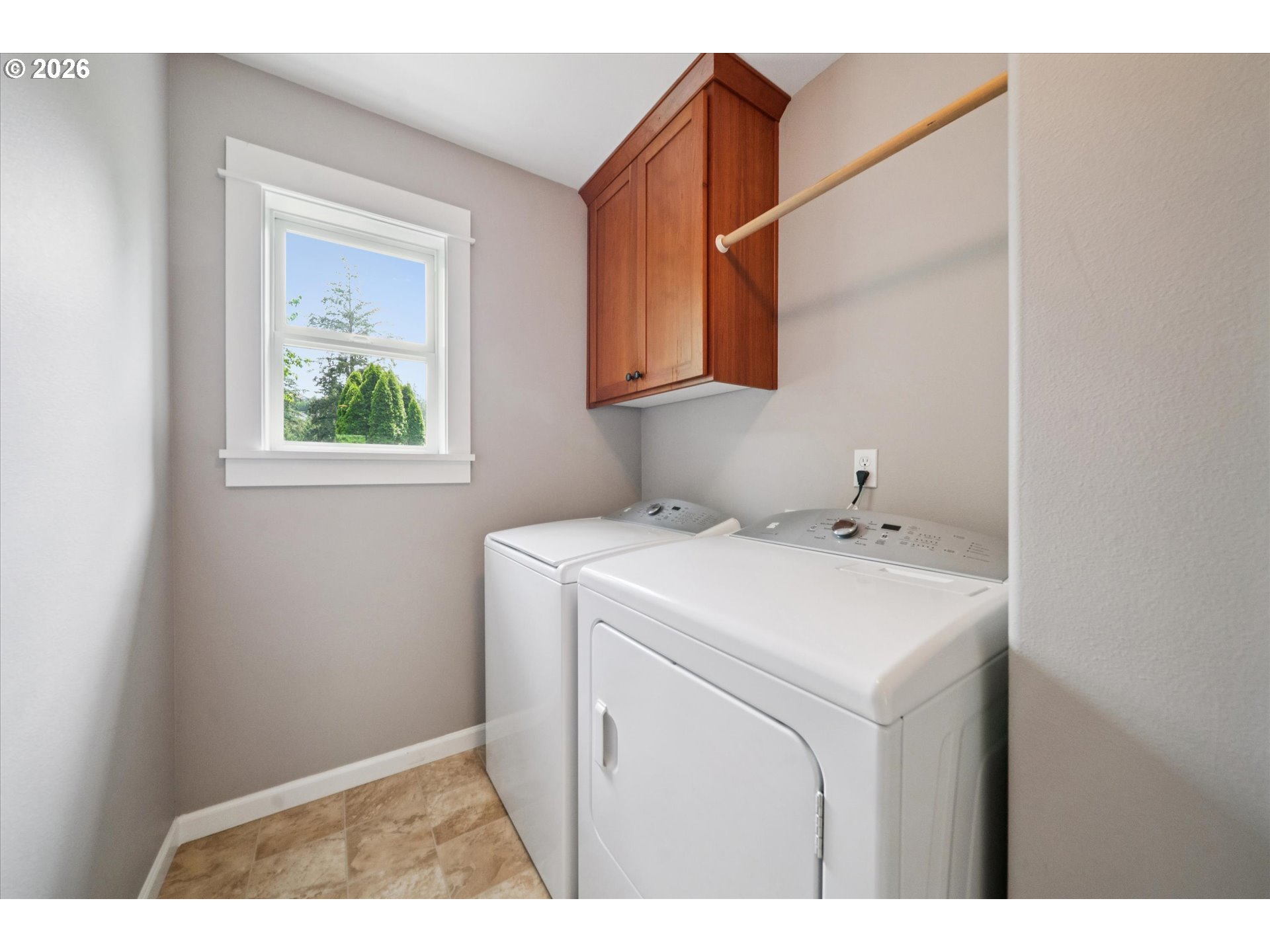 4434 Southwest Arnold Street Portland, OR 97219 - Photo 37 of 43 Gallery Image 37