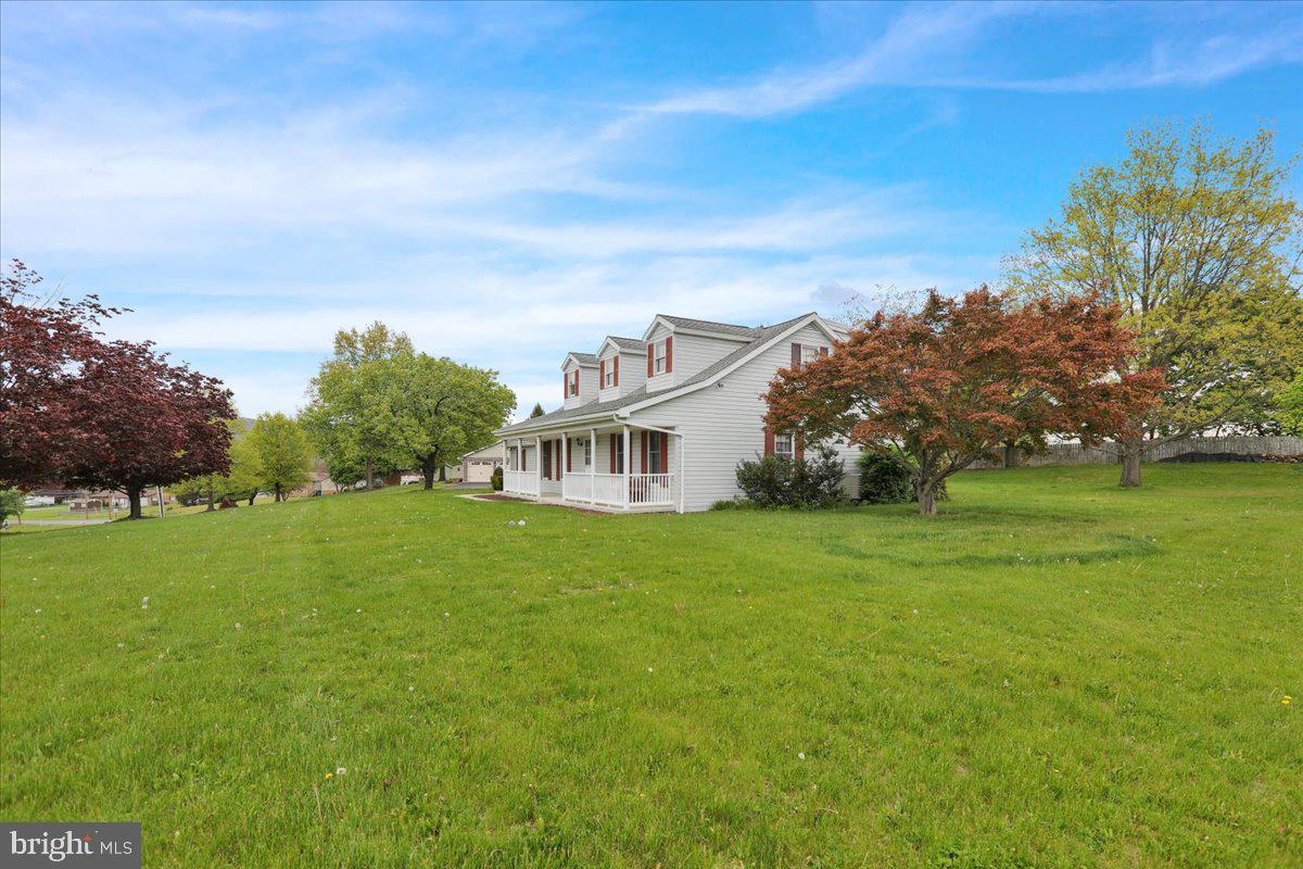 49 Berne Road Hamburg, PA 19526 - Photo 5 of 9