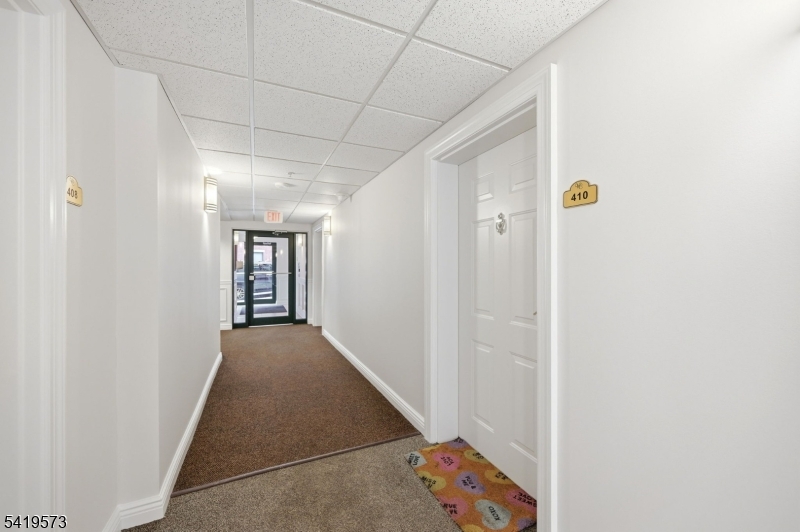 7 Prospect Street, Unit 410 Morristown, NJ 07960 - Photo 4 of 35