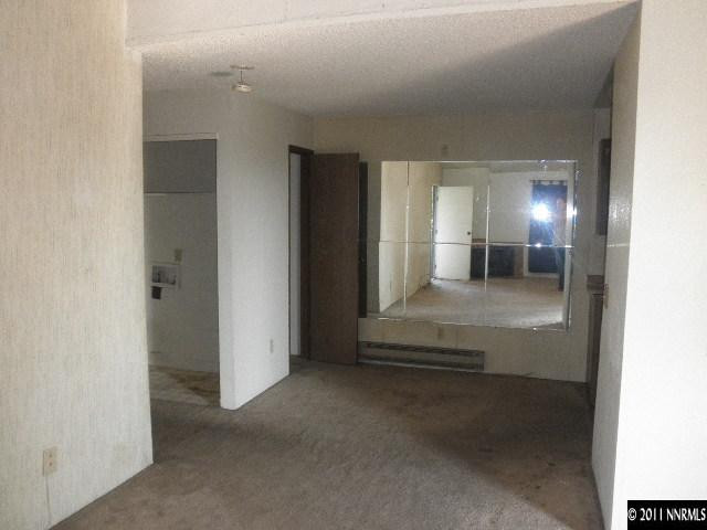 2095 Highview Court, Unit 4 Reno, NV 89512 - Photo 4 of 6 Photo 4