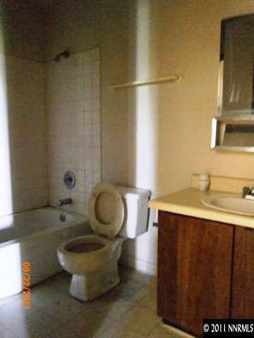2095 Highview Court, Unit 4 Reno, NV 89512 - Photo 5 of 6 Photo 5