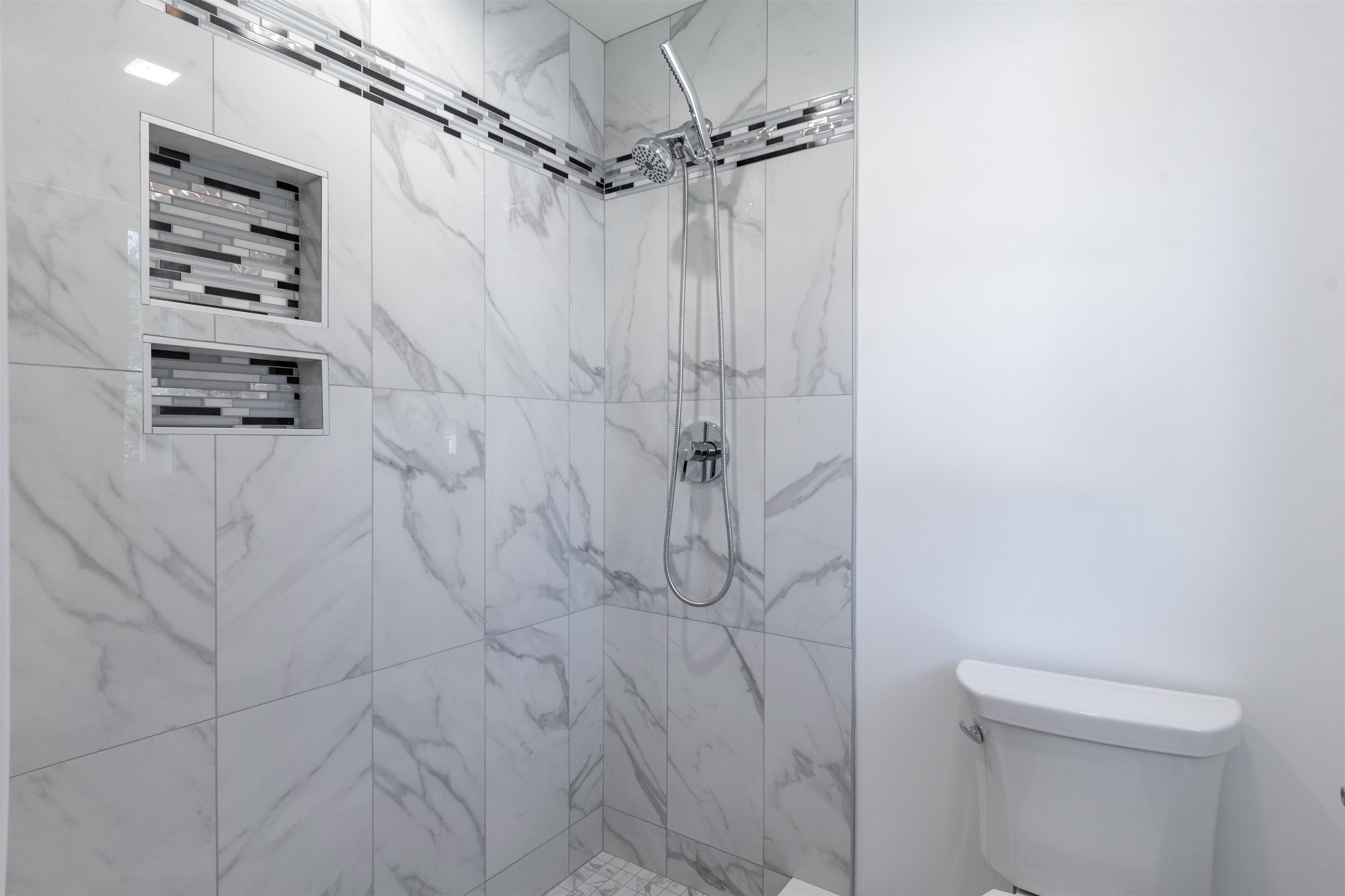 4 Wellesley Road Nashua, NH 03062 - Photo 22 of 32 Gallery Image 22