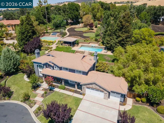 $2,945,000 | 825 Bertram Street, Walnut Creek, CA 94598