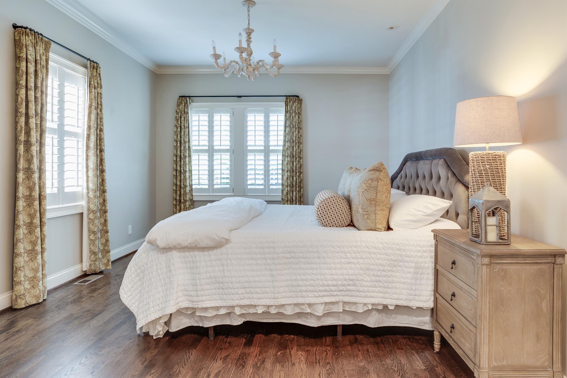 3904 Valley Road Nashville, TN 37205 - Photo 11 of 25 a bedroom with a bed and window